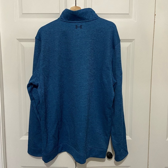 Under Armour Men’s Blue Stripped Long Sleeve Fleece Pullover - Picture 5 of 6
